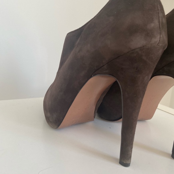 BCBGENERATION Dark Brown Suede Platform Booties - Picture 5 of 7